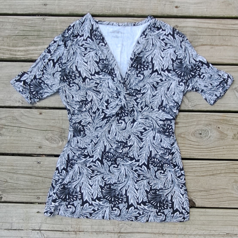 Free W/Purchase Size Small Carmen Marc Valvo V Crossover Neckline Top